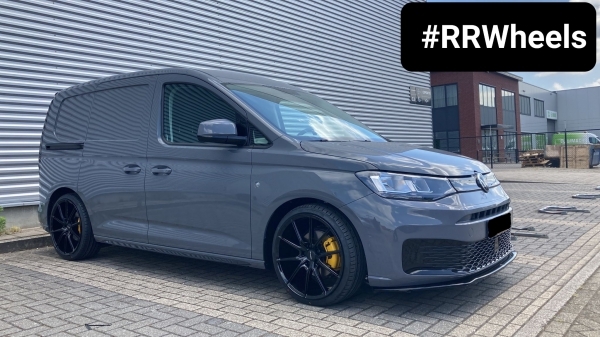  Volkswagen Caddy Cagro voorzien van 19 inch Veemann VFS48 in 5x112 8.5J ET42 inclusief Milestone banden in 225 35 19! Geweldige auto met geweldige wielen!