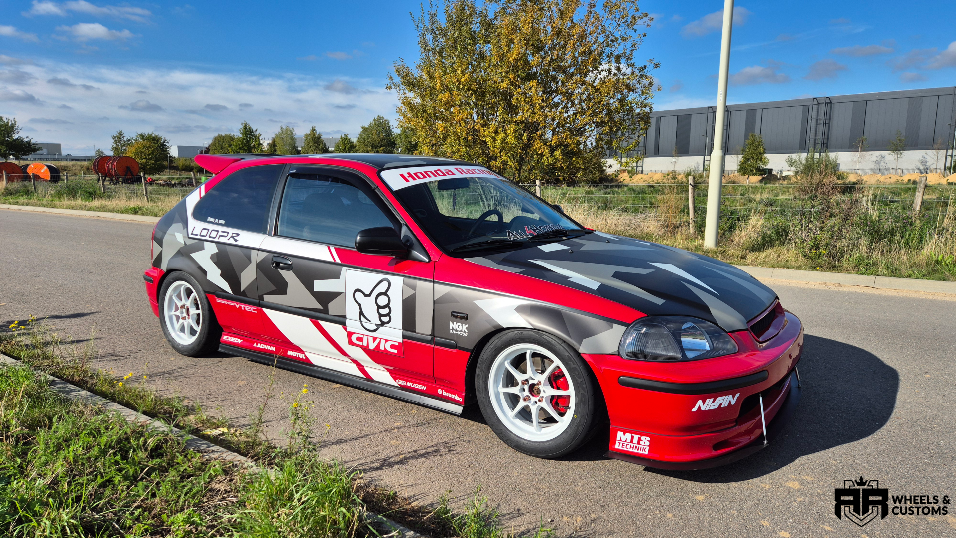 Honda Civic EK - 15 inch Japan Racing JR5 - 4x100 7J ET35 