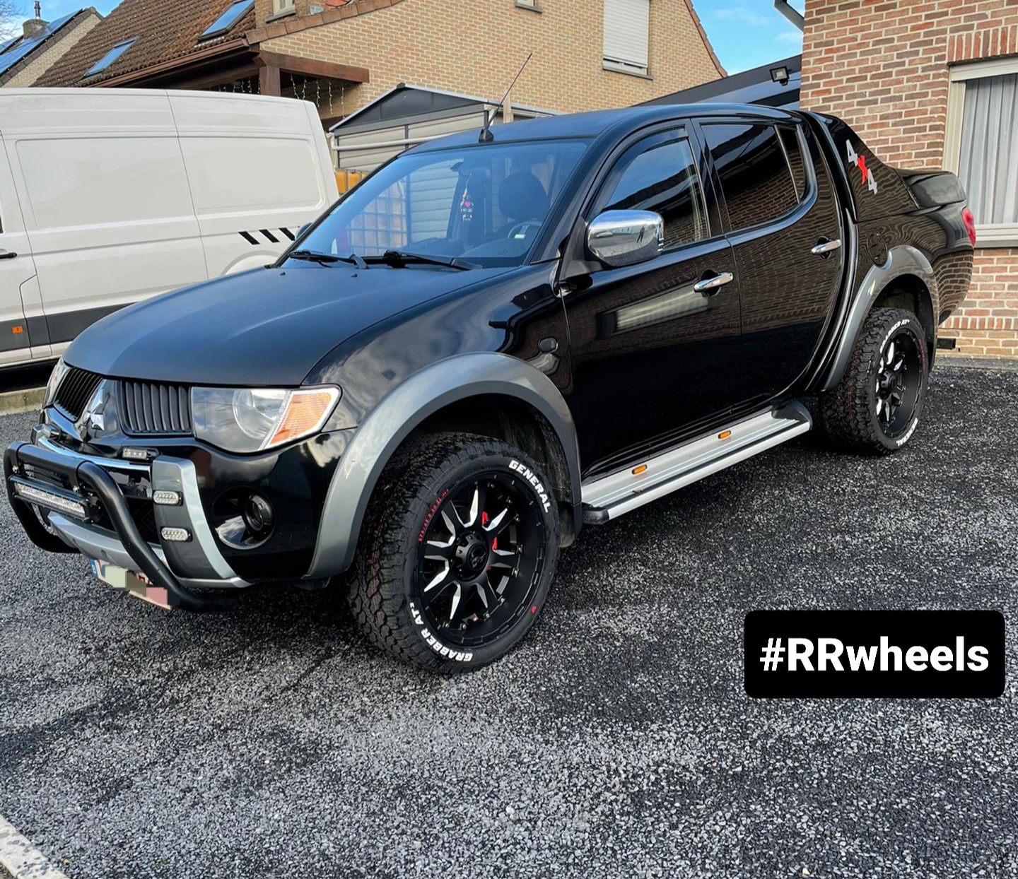 Mitsubishi L200 - 20 inch Metal Muscle 6x139,7 9J ET12