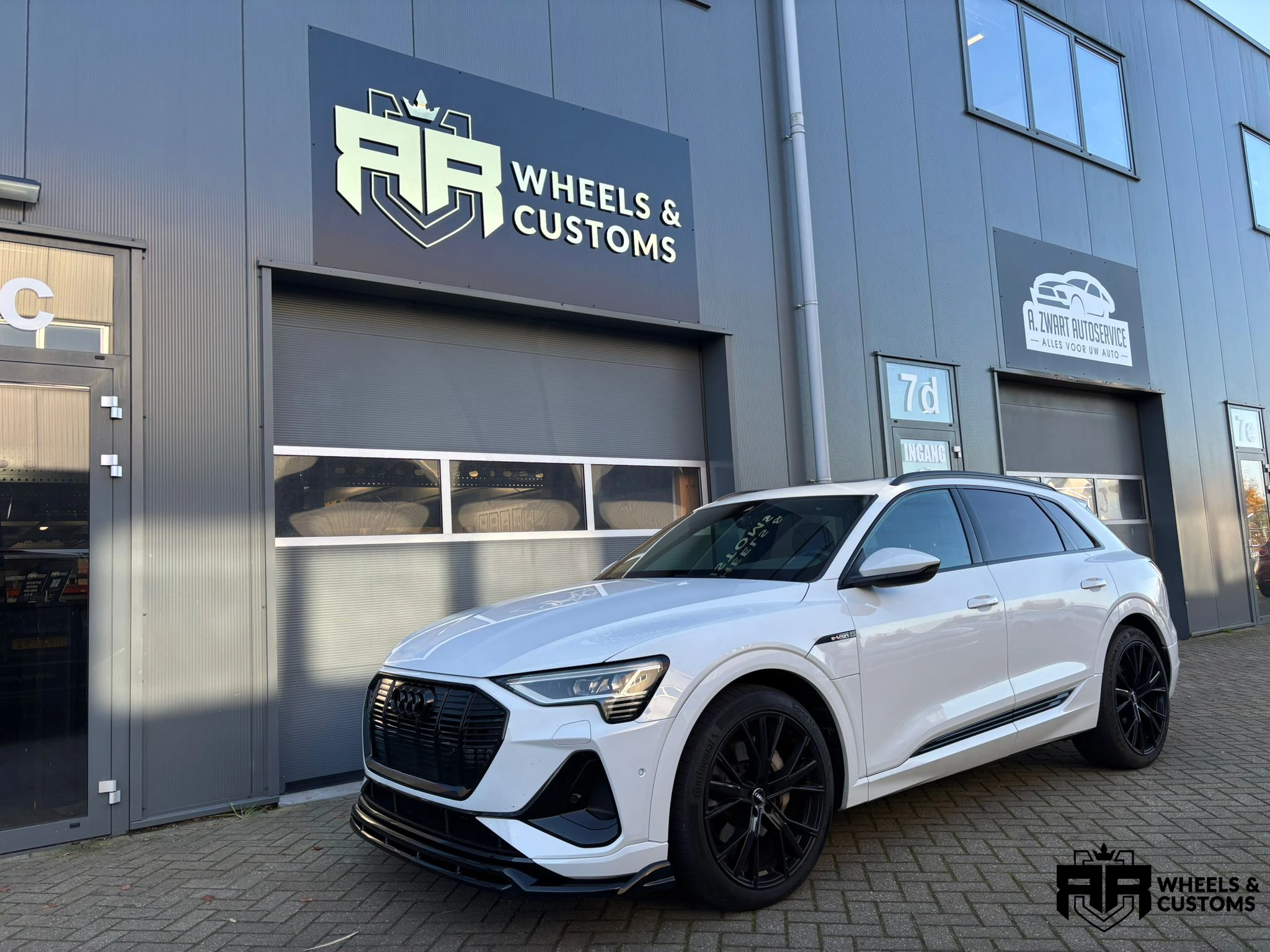 Audi E-Tron - Maxton Design bumperlip